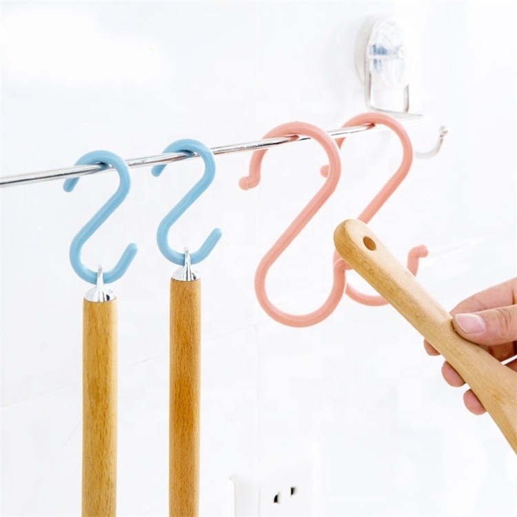 Multi-purpose S Shaped Hooks Mini Clothes Hanger Kitchenware Bathroom Supplies Organizers Rubber S Hook