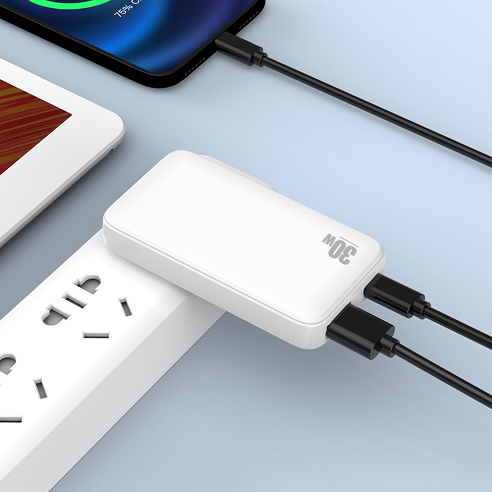 New Product Intelligent charging 30W Flat ultra thin wall type c charger super fast charging GAN tech portable charger