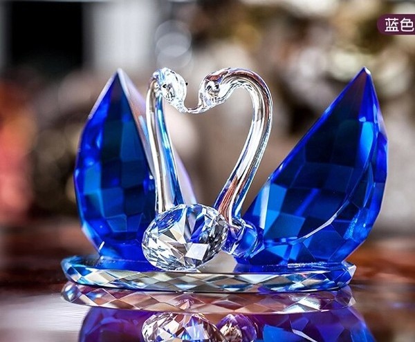 Pujiang county wholesale crystal swan wedding favor