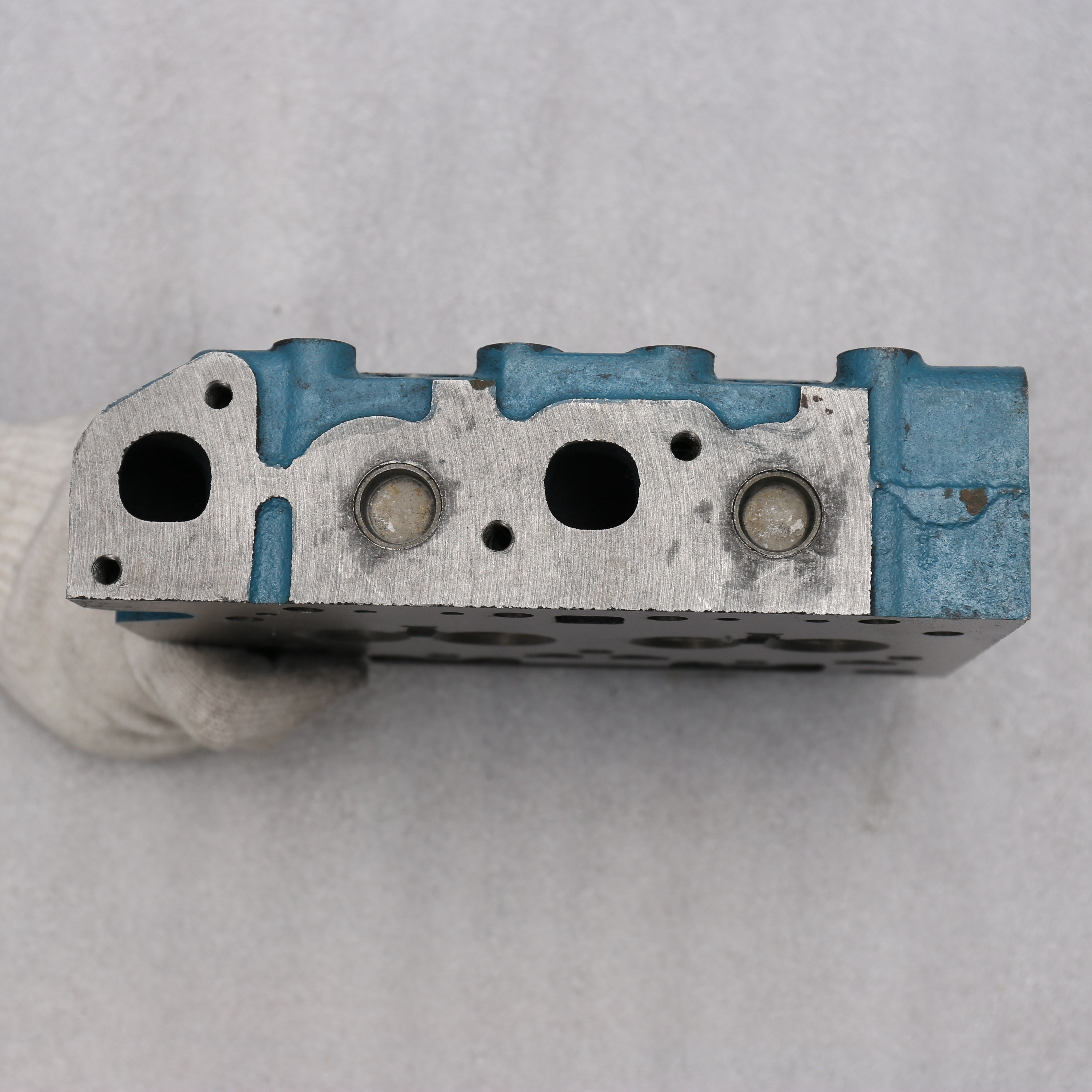 B6000 CYLINDER HEAD FOR KUBOTA ENGINE