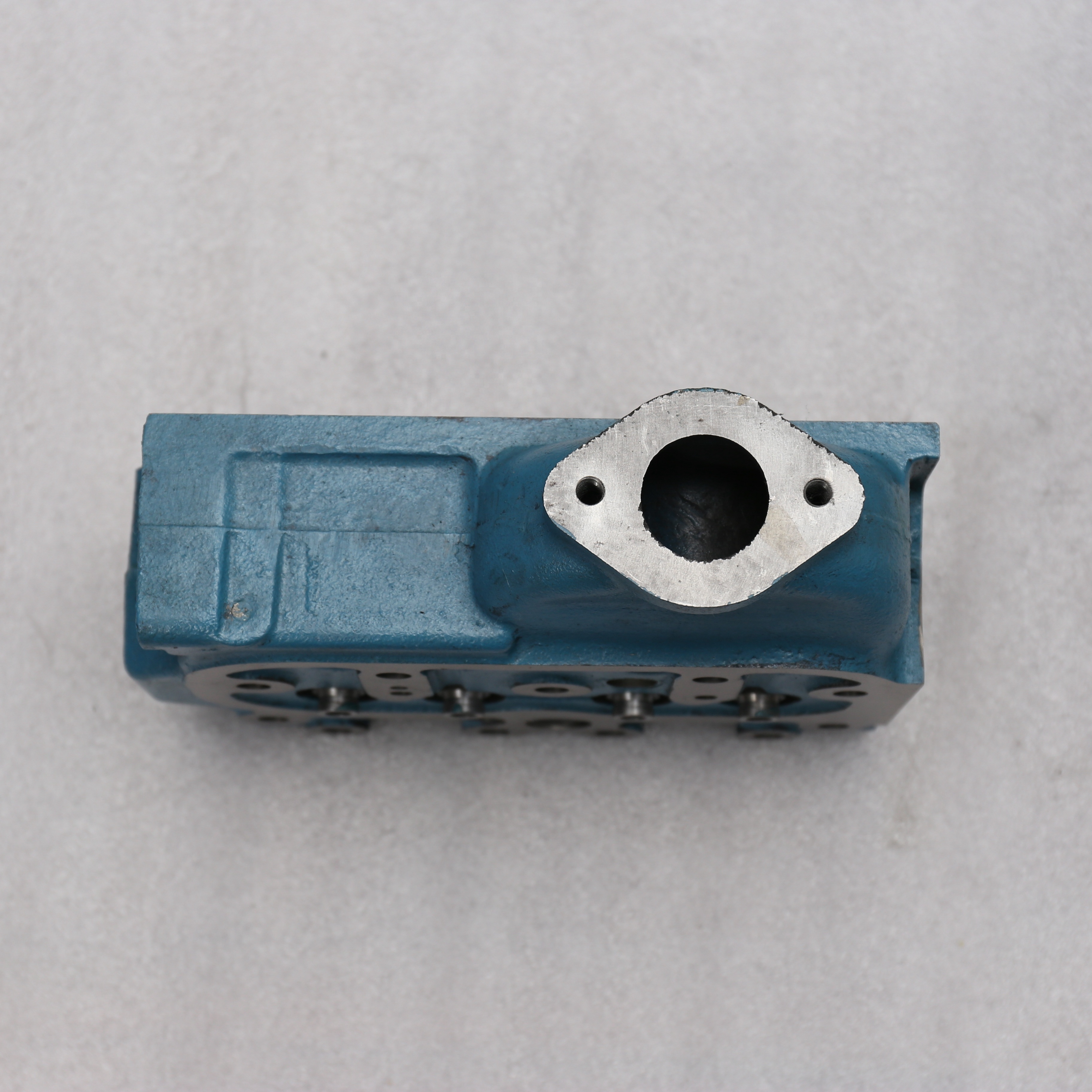 B6000 CYLINDER HEAD FOR KUBOTA ENGINE