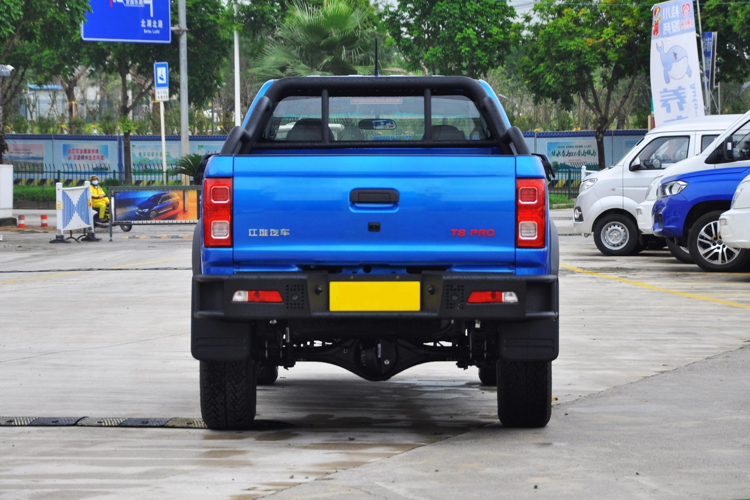 JAC T8 2021 2.4T Pro Manual Edition diesel 2wd 4wd four-wheel safe cheap 4WD in stock China brand pick up truck