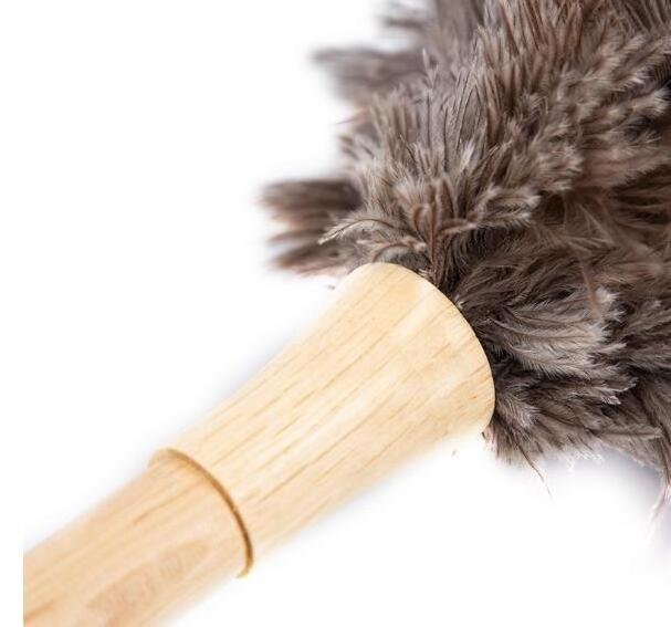 wholesale wooden handle luxury mini chinese ostrich feather duster pink fluffy with wooden handle feather duster cleaning