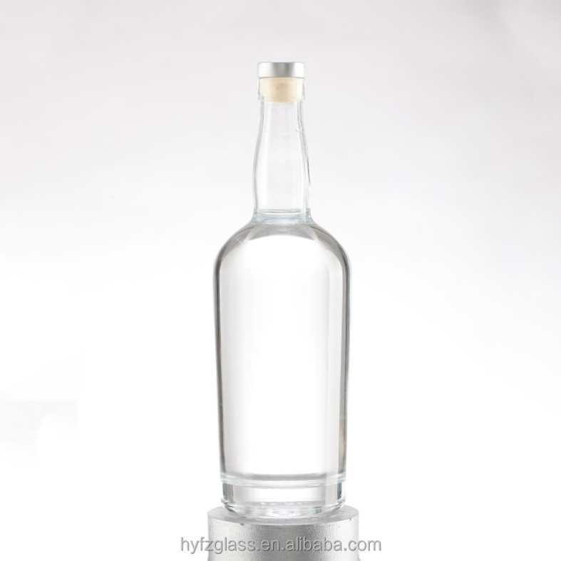 Ruisheng Hot Sale Super Flint Clear Empty Glass Beverage Bottle Tequila Brandy Rum Glass Bottles With Lid