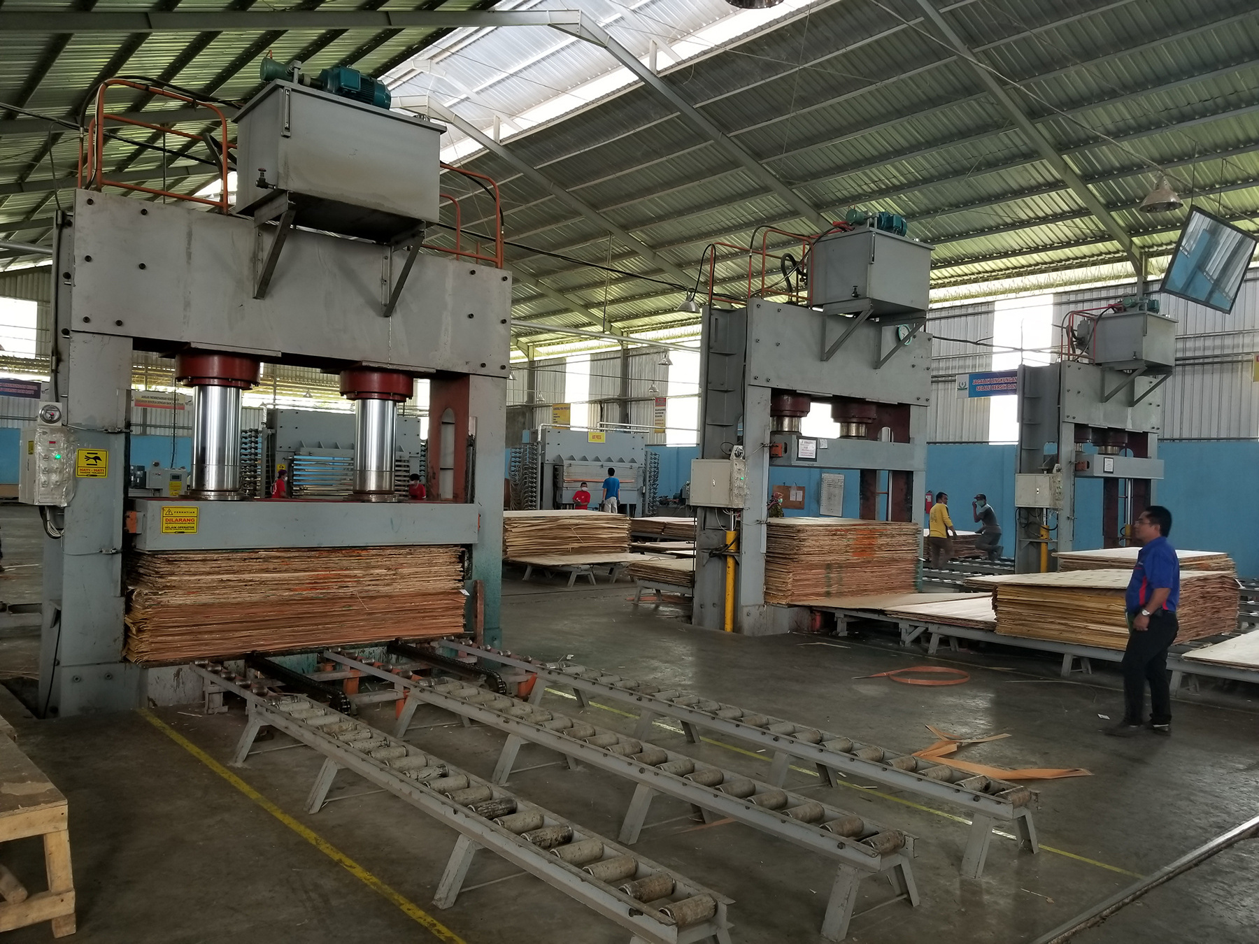 500T top type plywood cold press wooden machine for plywood production Line