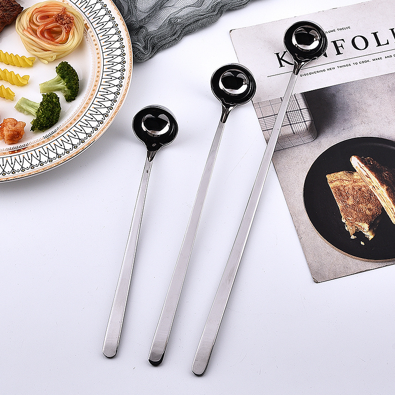 wholesale SUS 304 Stainless steel long handle oil ladle scoop round stainless steel silver spoon