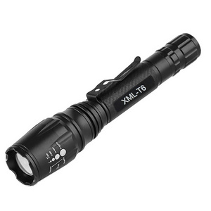 Use 18650 battery Waterproof T6 LED Zoomable Tactical Flashlight