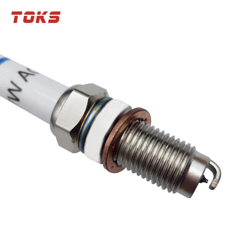 For VW Volkswagen Beetle Golf Jetta Santana Gran Lavida Polo fit for Audi A1 A3 Q3 1.4 1r   Iridium Car Spark Plug 04E905601B