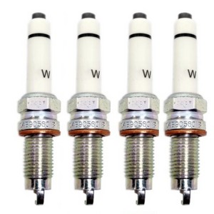 For VW Volkswagen Beetle Golf Jetta Santana Gran Lavida Polo fit for Audi A1 A3 Q3 1.4 1r   Iridium Car Spark Plug 04E905601B