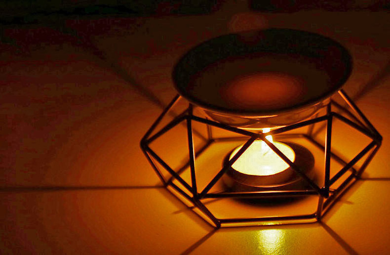 Fashion Aromatic Oil Burner Geometric Ceramic Essential Oil Candle Holder Wax Melt Burner Warmer Melter fragrance for Tealight