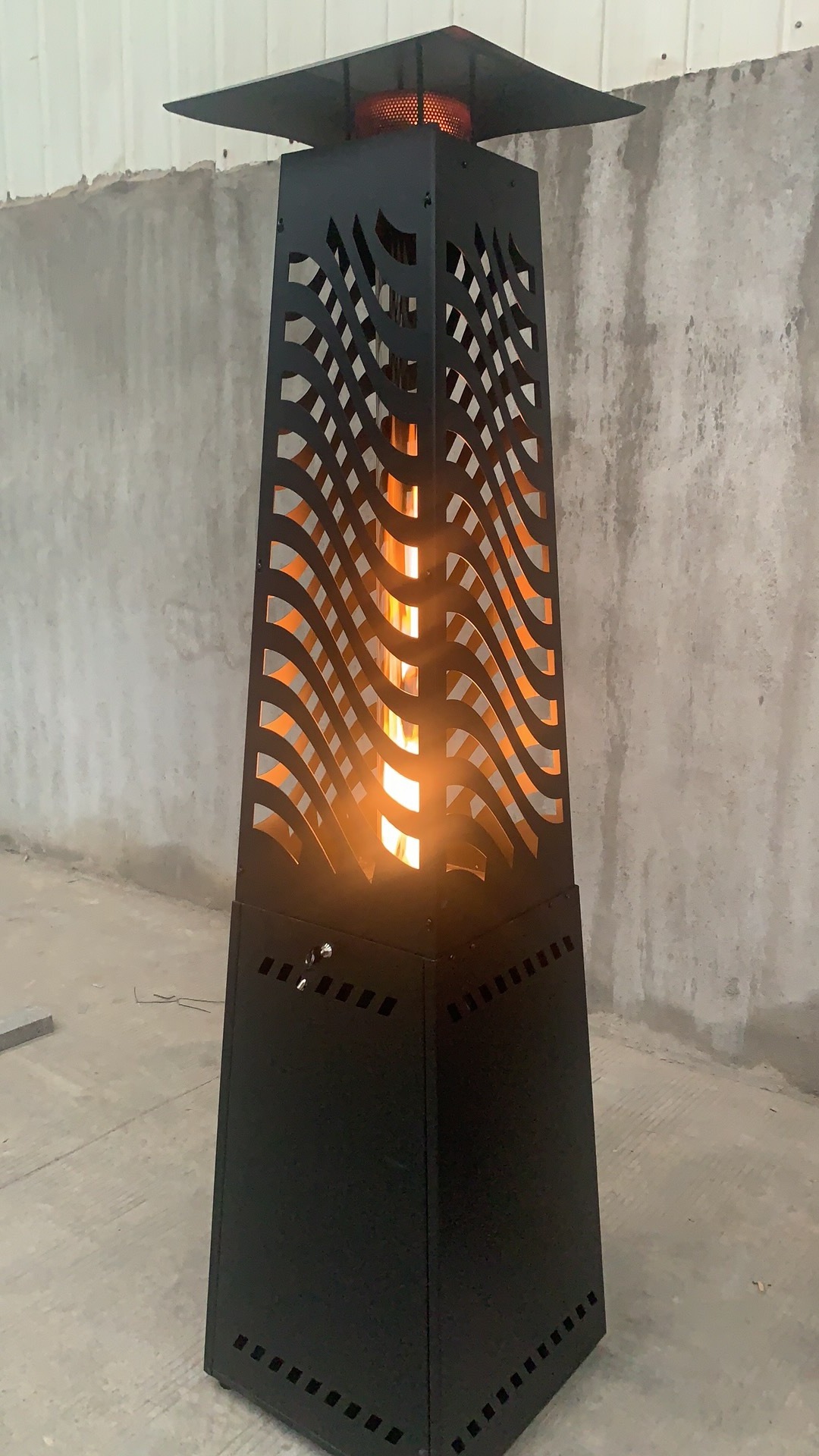 Free standing Garden Natural gas LPG outdoor gas patio heater with Wheels modern propane