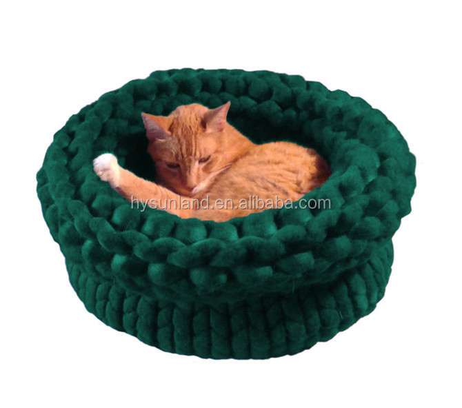 Factory price Fashionable soft Ky1522 crochet dog house Merino Chunky handmade Knit Pet caves Giant Knitting wool Pet Cat beds