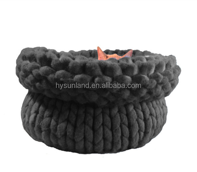 Factory price Fashionable soft Ky1522 crochet dog house Merino Chunky handmade Knit Pet caves Giant Knitting wool Pet Cat beds