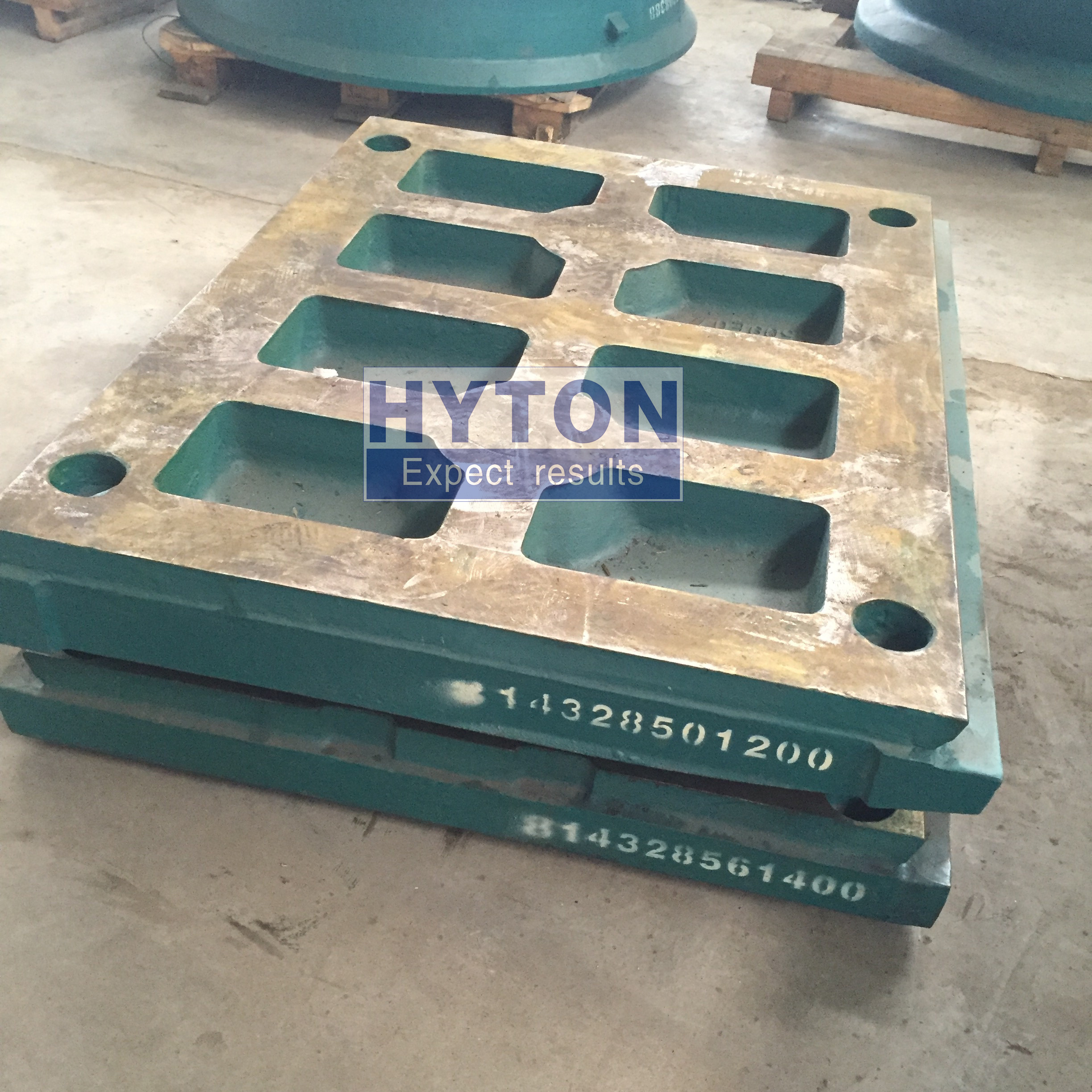 Hyoncasting Jaw Plate Tooth Plate Suit C120 C125 Jaw Crusher Wear Parts HT-MM0589530