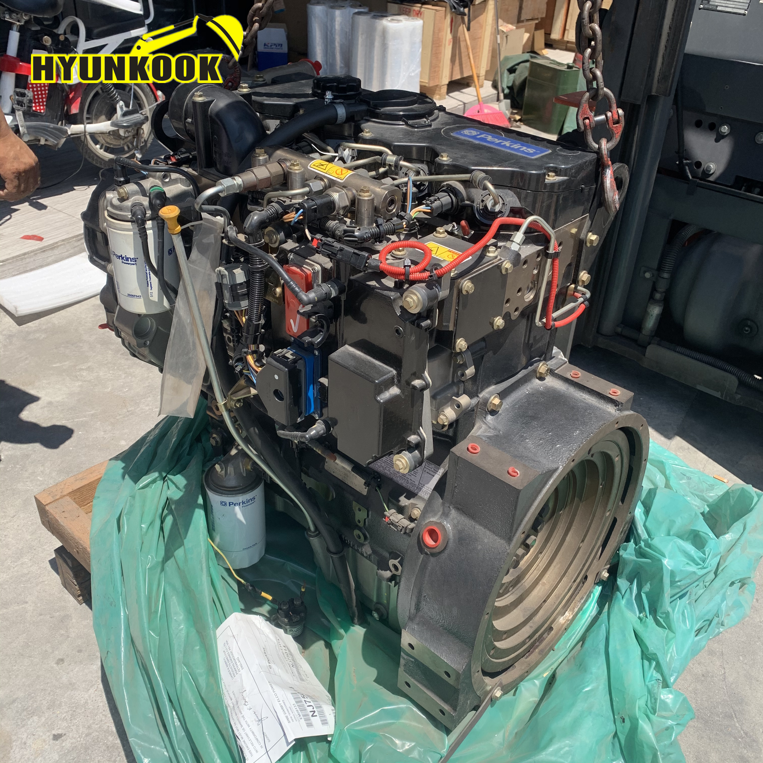 EXCAVATOR Machinery Engines 1 Piece Cummins Kubota Engine Used Perkins Diesel Engine for Sale Japan