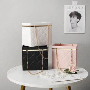 Luxury New Fashion Flower Bouquet Packaging Paper Bag Boxes Square Paper Gift Box Rose Bouquets Boxes For Flowers