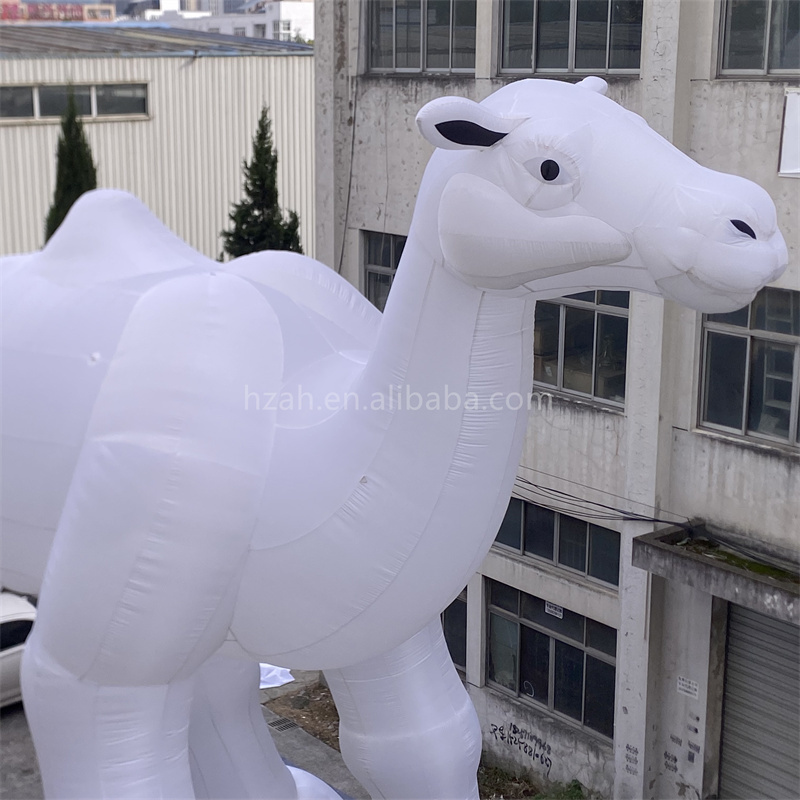 Giant inflatable desert animal model inflatable camel for desert themed decorations