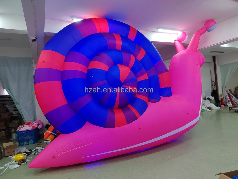 Inflatable Pink Snail Model with Grass Led Light Inflatable Snail Cartoon Balloon