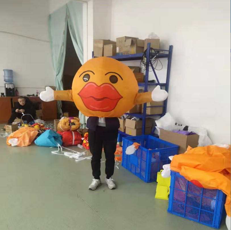 Inflatable Face Costume for Christmas Parade