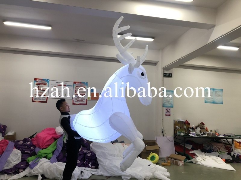 Carnival Reindeer Puppet Lighting Inflatable Elk Costume for Parade Performance