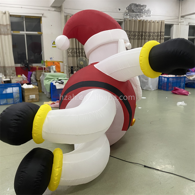 Outdoor Xmas giant inflatable Santa Claus blow up lying santa for sale