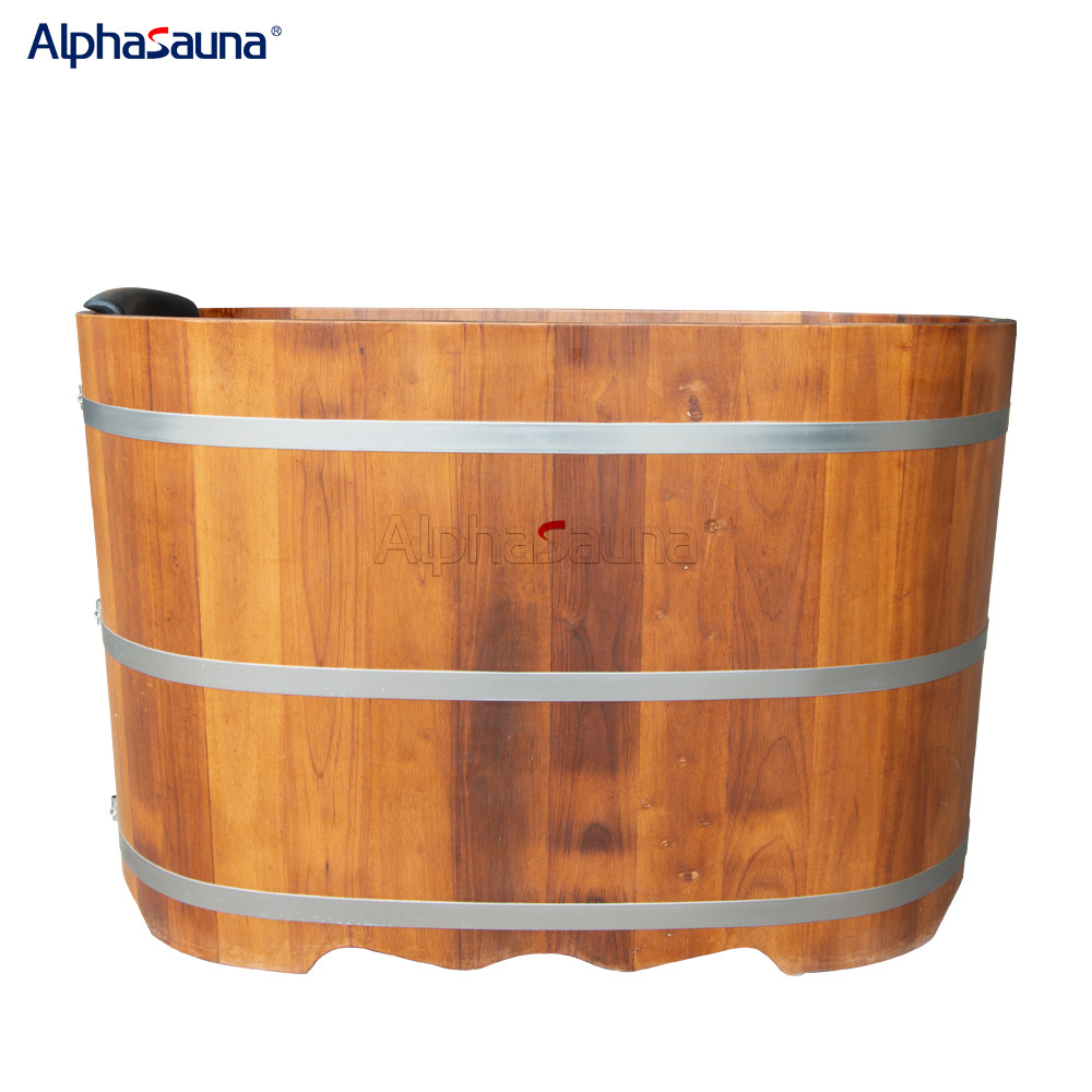 Freestanding Cheap Small  Heat Treated Wood Bathtub Barrel Shower Hot Tub Cedar Wooden Baby Bathtub For Sale