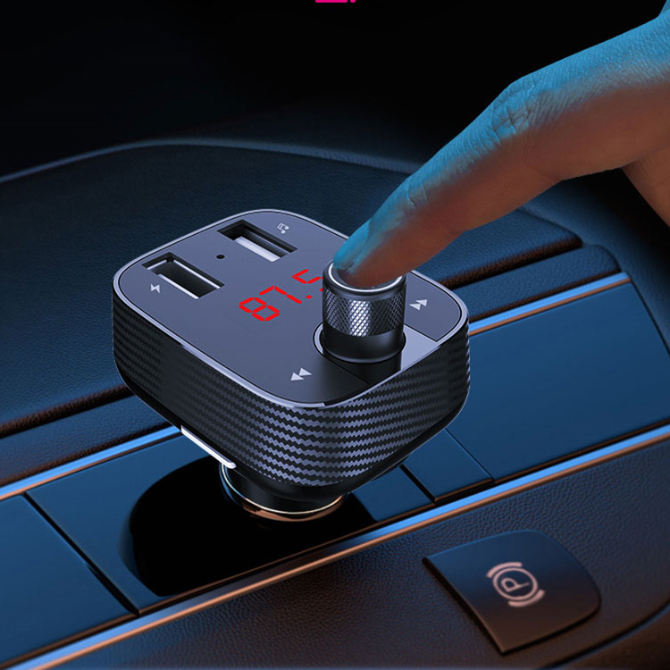 AD912 FM Frequency 87.5MHz 108.0MHz Fast Charge Car Charger With Line-in Function