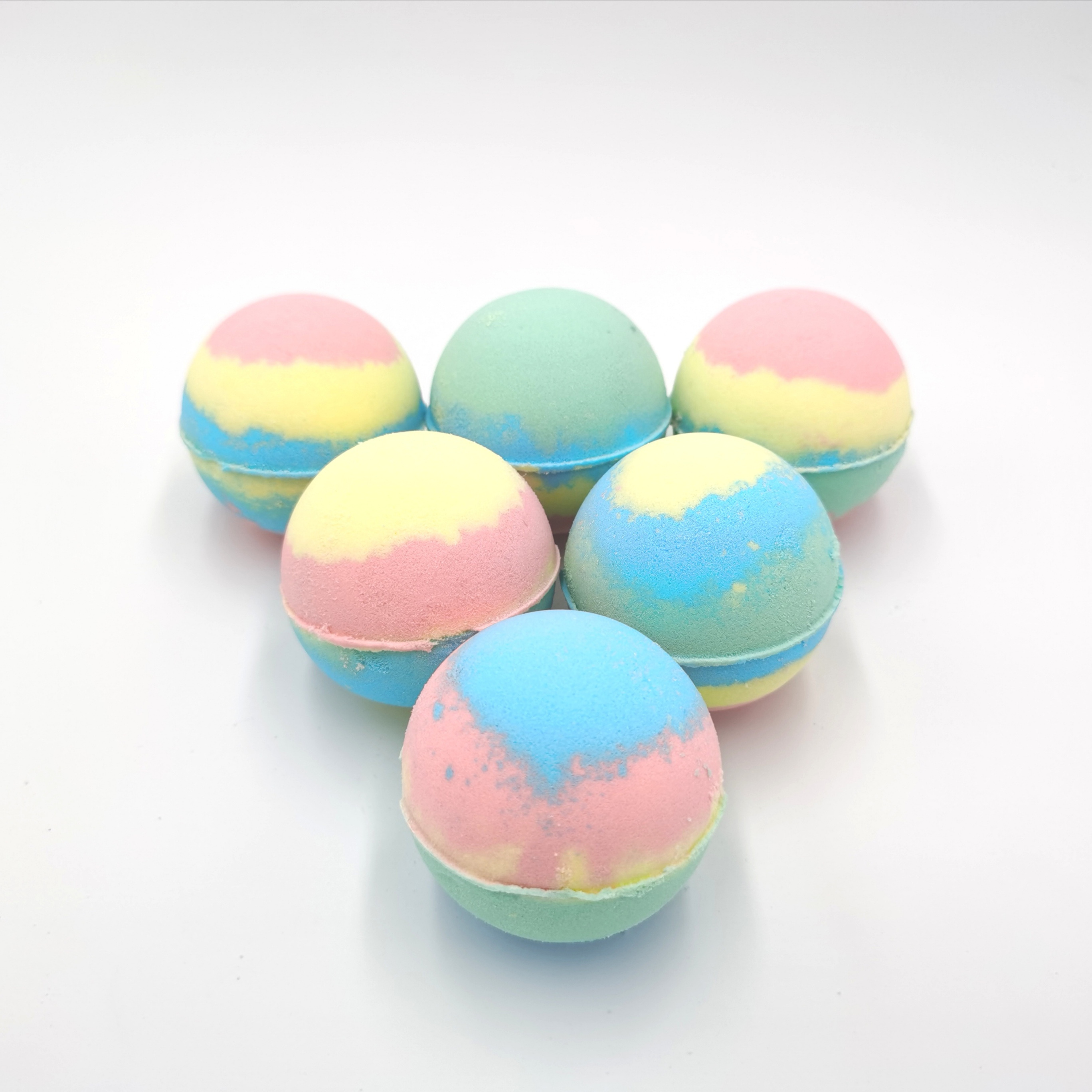 Hot Selling OEM Custom CBD Oil All natural Organic Bubble Foaming Colors Bathbomb for sale