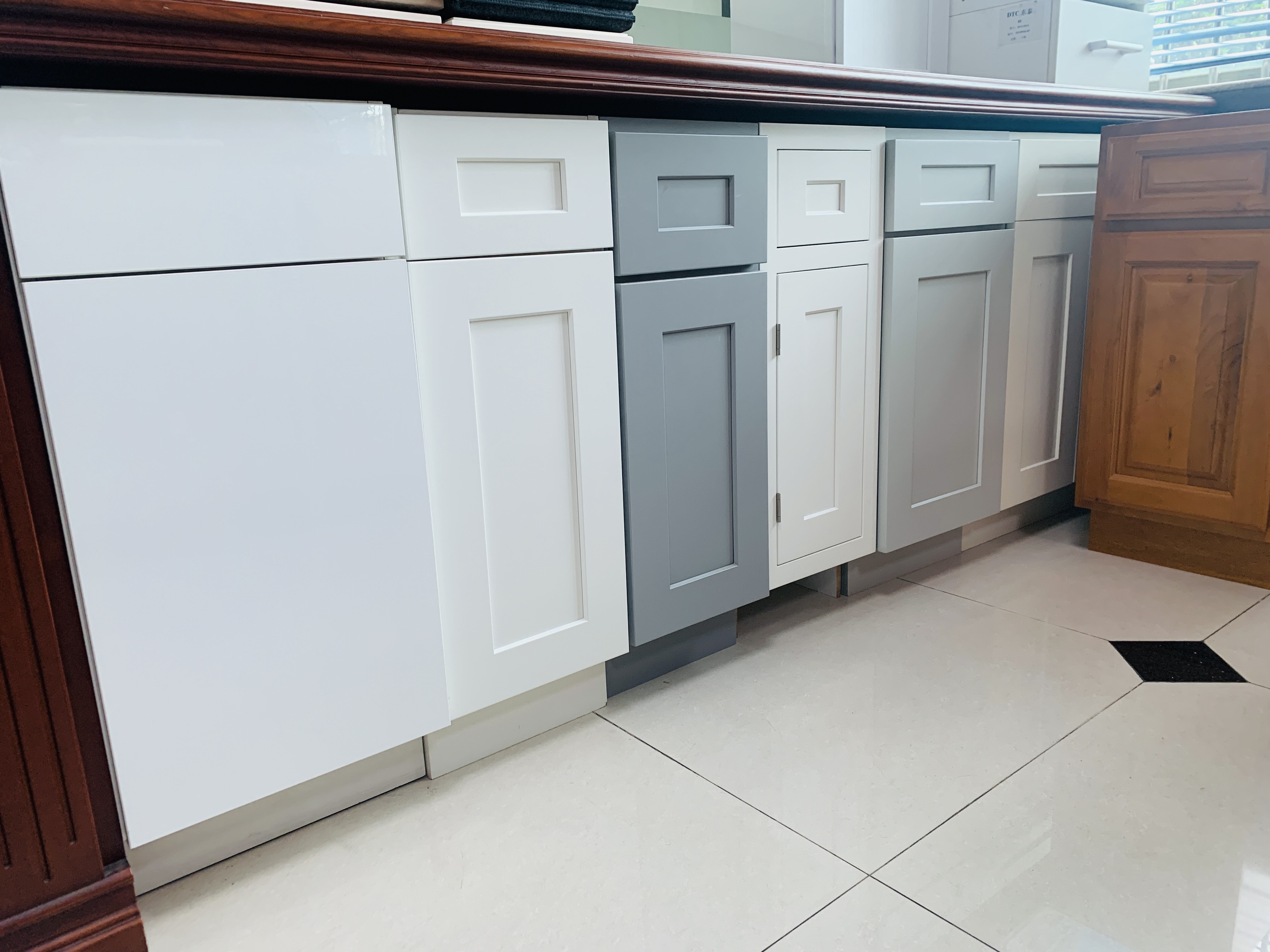 Kitchen Cabinets & Accessories American Standard Flat Pack Kitchen Cabinet Solid Wood Door Designs