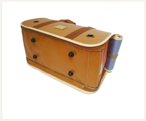 leather material luxury dog carrier