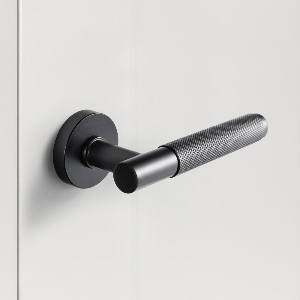 TIDO TEXTURE SERIES KNURLED MATTE BLACK LEVER DOOR HANDLE