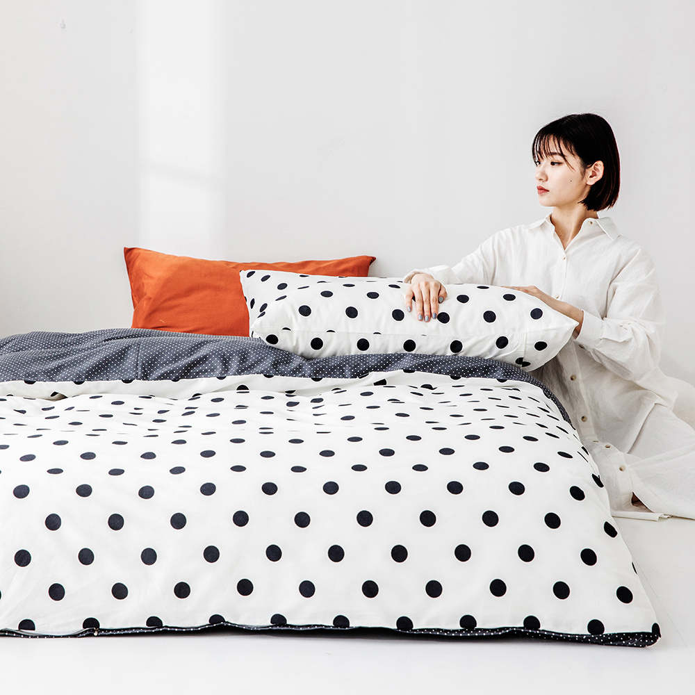 Ready to ship black dots printed wholesale Duvet Cover with pillowcase 3pcs bedding set