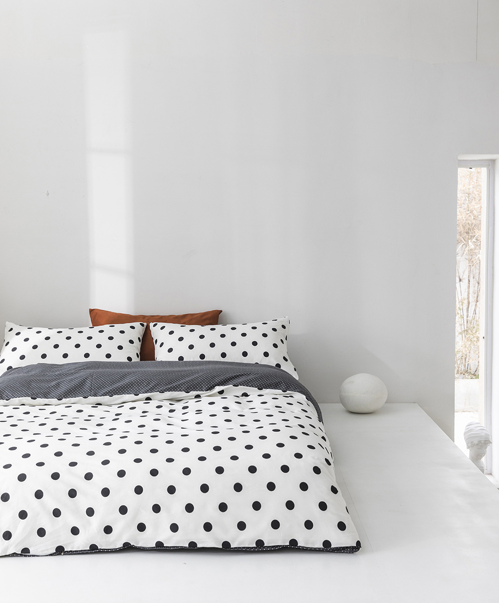 Ready to ship black dots printed wholesale Duvet Cover with pillowcase 3pcs bedding set