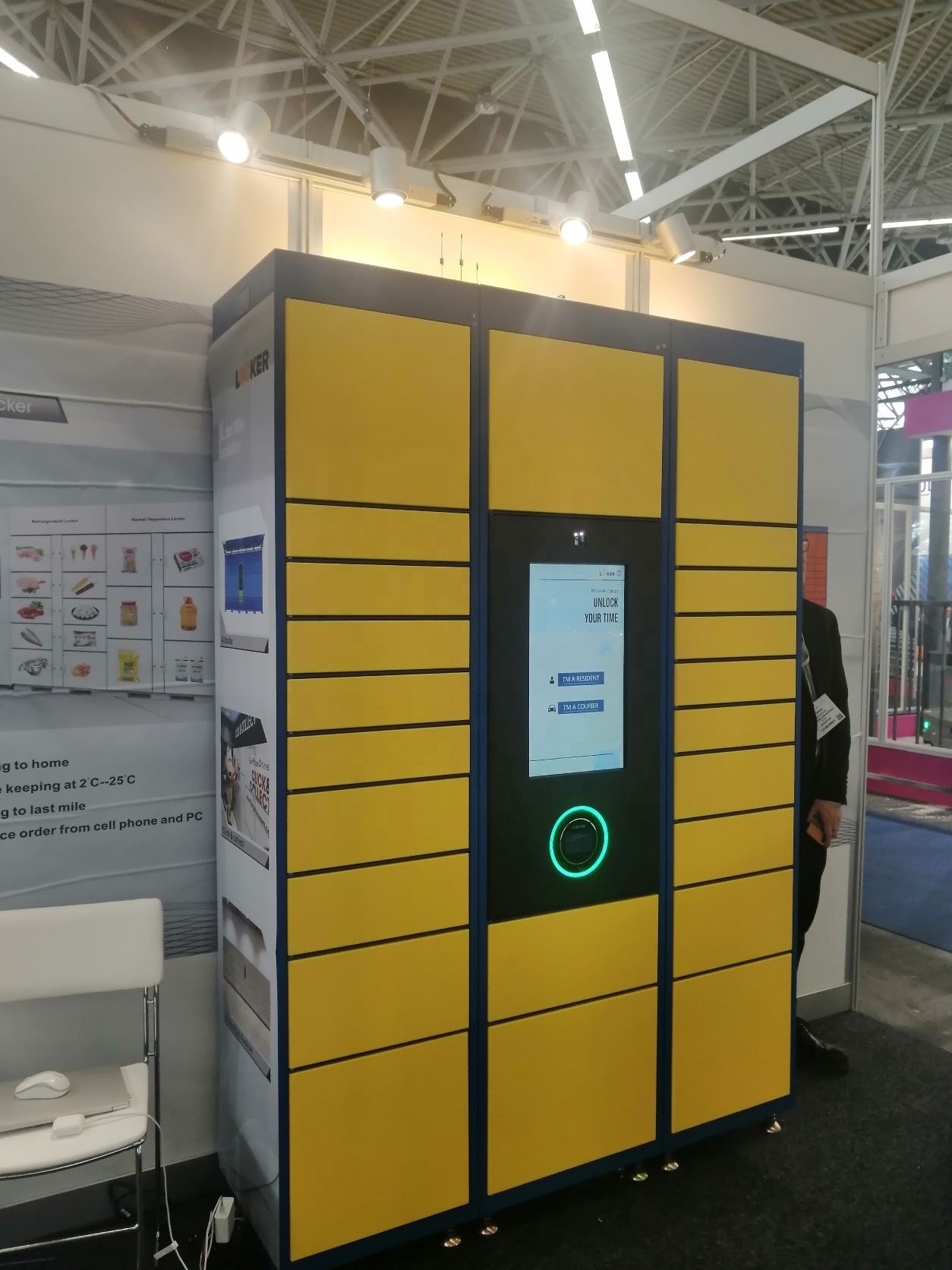 smart cabinet smart parcel locker Smart Parcel delivery Locker 7*24 working self-service (drop-off and pick-up) beach locker