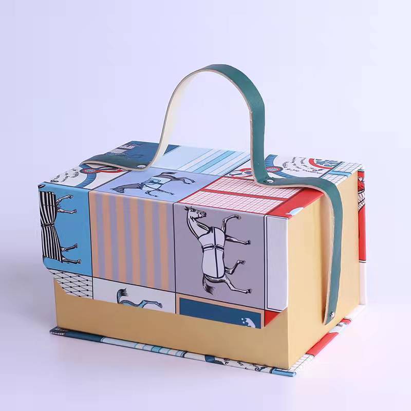 Custom Decorative Handmade Luxury Packaging Rigid Cardboard Skincare Baby Kids Paper Suitcase Gift Box With Handle