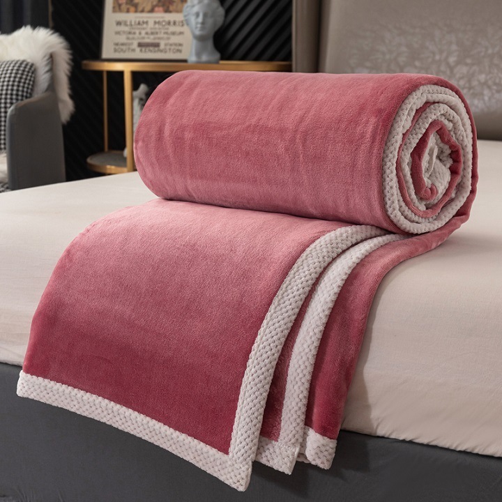 Soft Lightweight Plush Cozy Fuzzy Luxury Microfiber Throw Blanket King Size Flannel Fleece Blankets for Bed