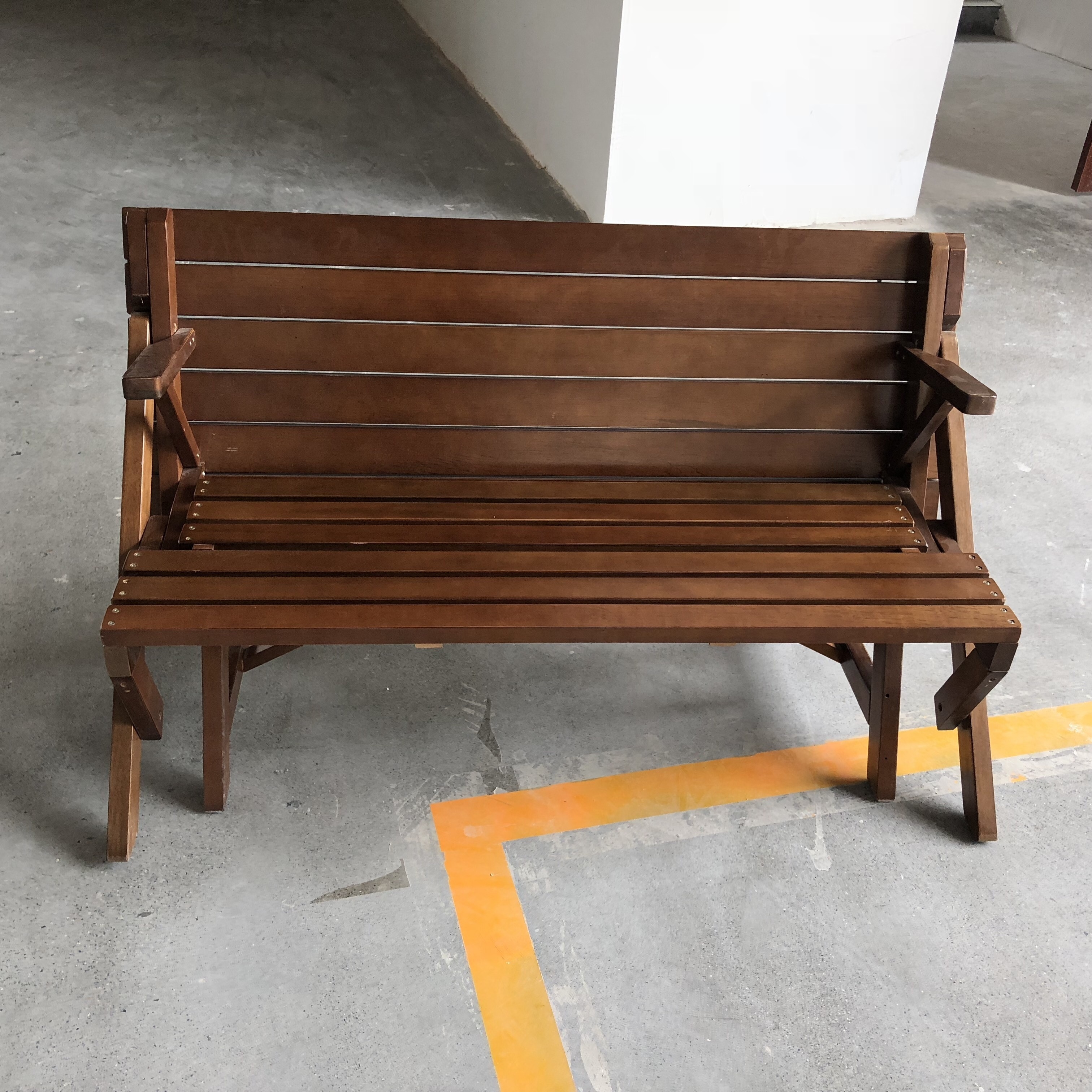 Hangrui Customized Wood Foldable 2 Person Outdoor Folding Chair, Loveseat Beer Bench with Unique Design