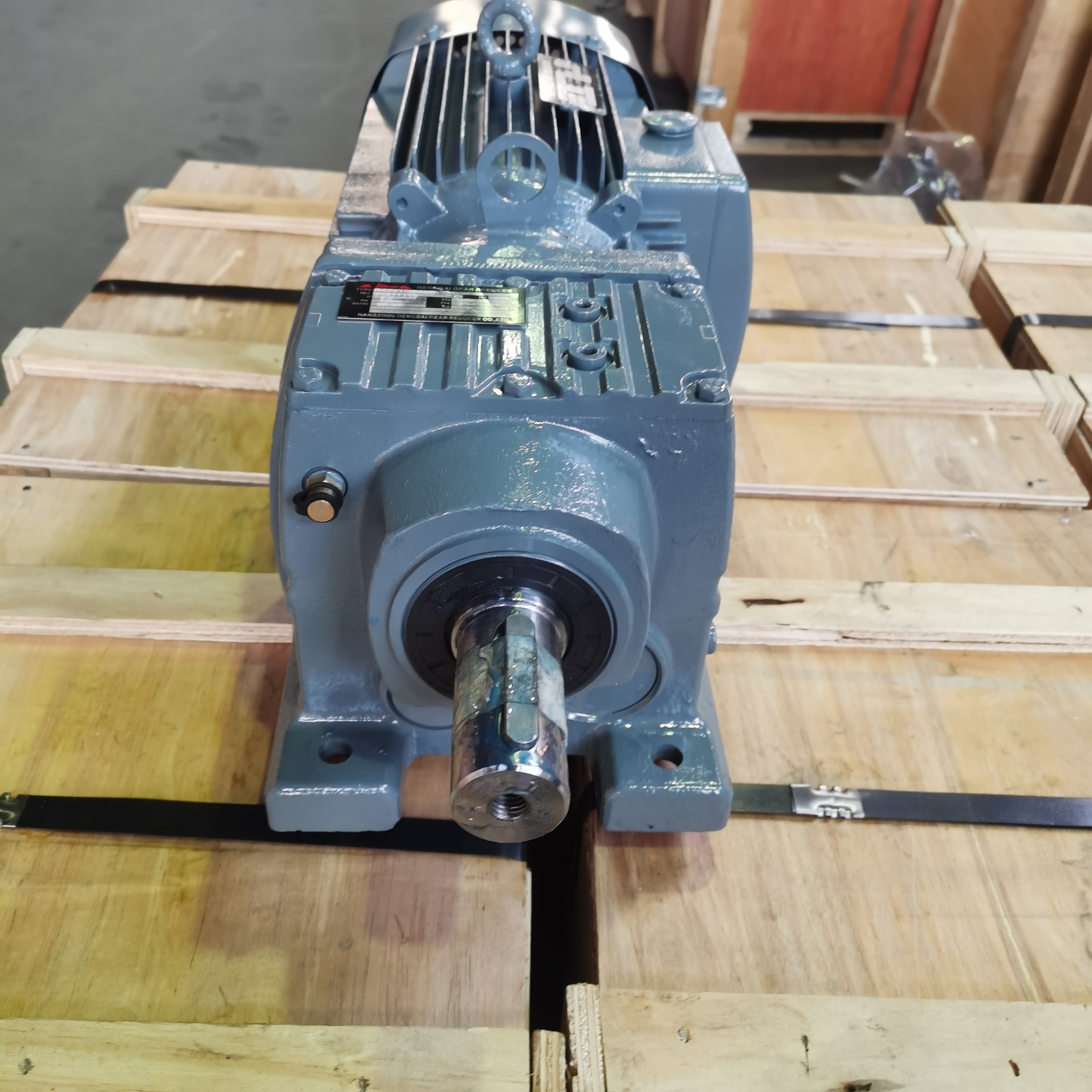 R Series Gear Reducer Equivalent Motoriduttore Motoreductor Gear Reducer Helical Gearbox Helical Gear Motor