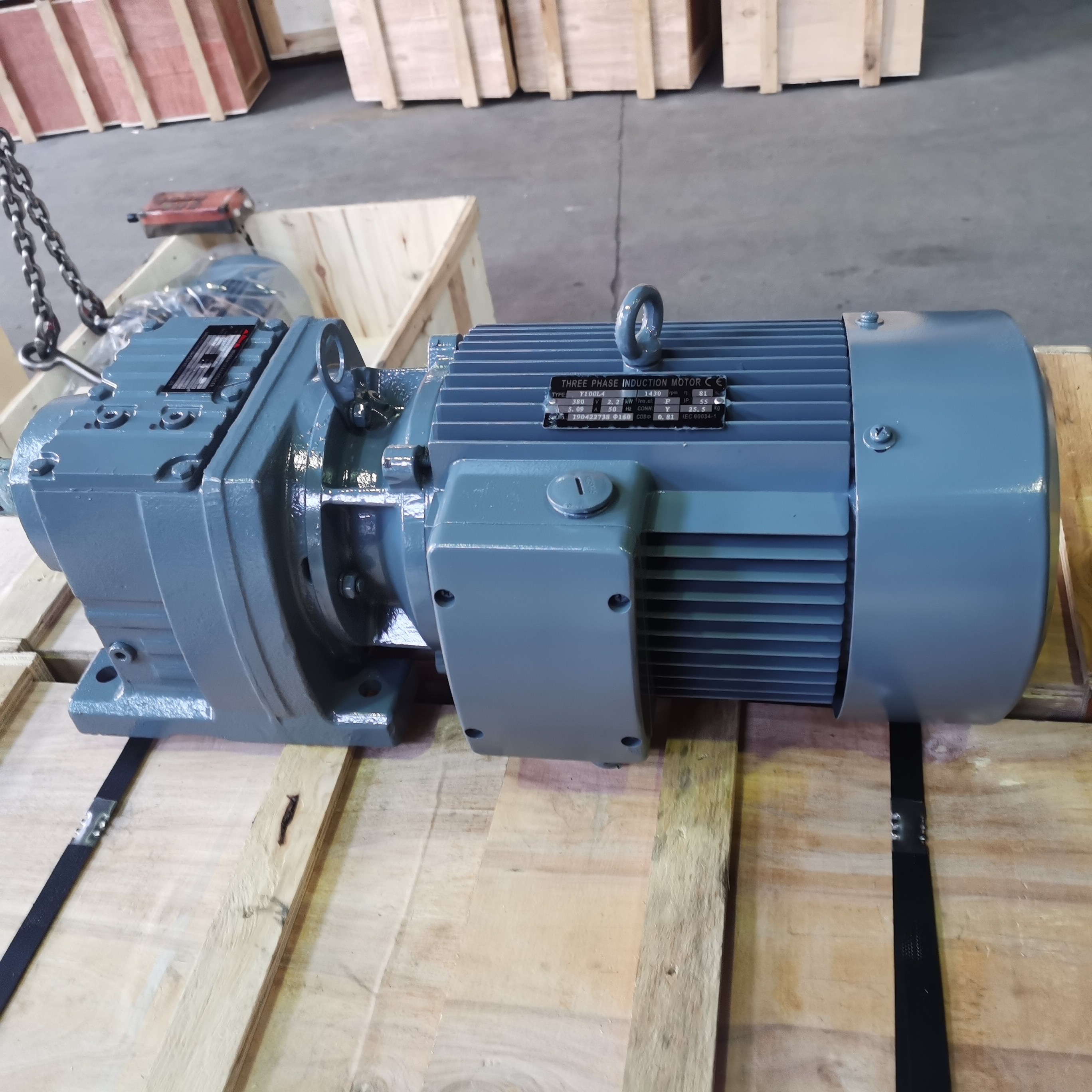 R Series Gear Reducer Equivalent Motoriduttore Motoreductor Gear Reducer Helical Gearbox Helical Gear Motor