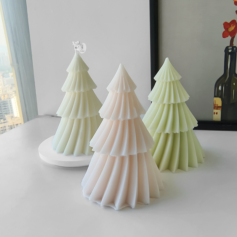 C047 Wholesale Christmas tree-shaped aromatherapy candles for holiday home decor smokeless soy wax scented candles