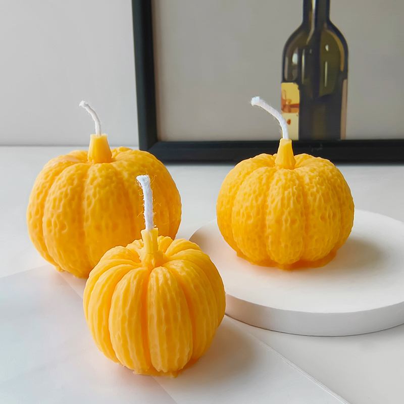 C038 Factory direct wholesale aromatherapy candles in Halloween pumpkin shape smokeless and non-toxic scented candles