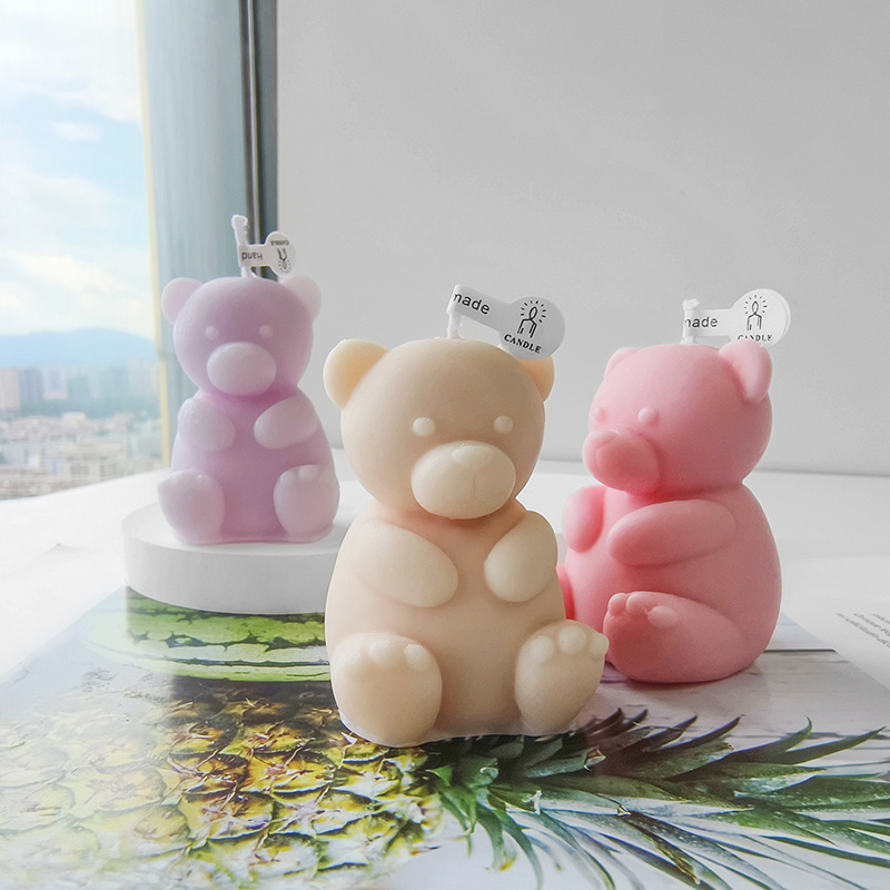 C015 3D Bear Series Raised Hand Shaped Aromatherapy Candle Cute Handmade Scented Candle Room Decoration Home Decor Candle