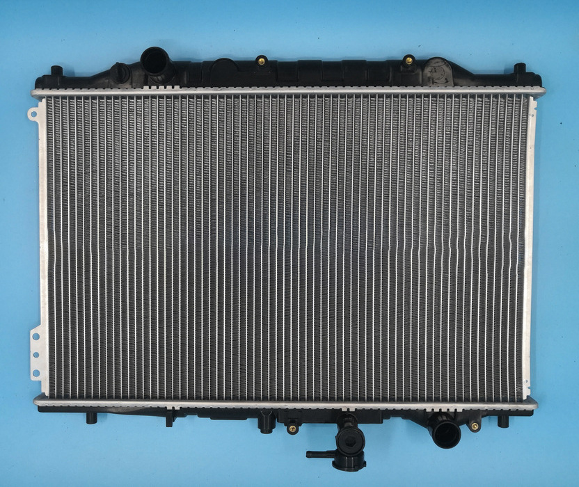 Aluminum Radiator Manufacturer's self sold Mazda radiator F8C115200