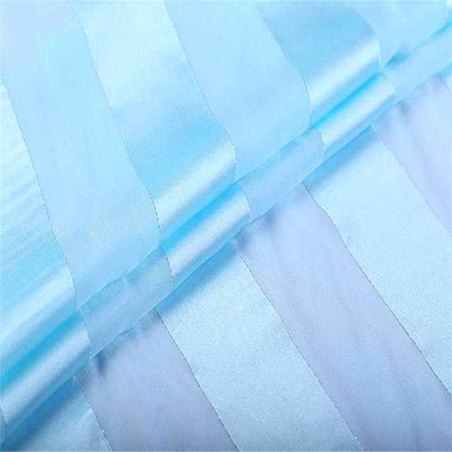 Wholesale Factory Direct Fashion Natural Stripe Chiffon Metallic Silk Lurex Fabric for Beautiful Dress