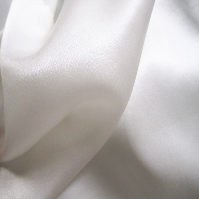 Hot Selling 100% Pure Mulberry Duchess Silk Charmeuse Satin Fabric for Gorgeous Women Clothes 6A Grade