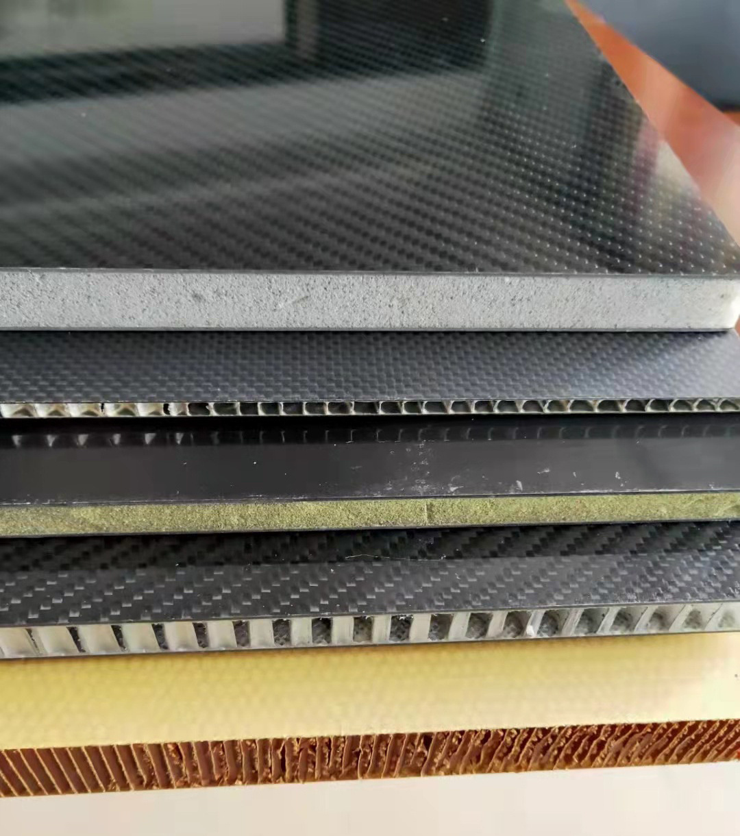 Lightweight Customized Honeycomb Carbon Fiber Board Silver Honeycomb Carbon Fiber Panels With Nomex,Foam,Pp,Aluminum Core