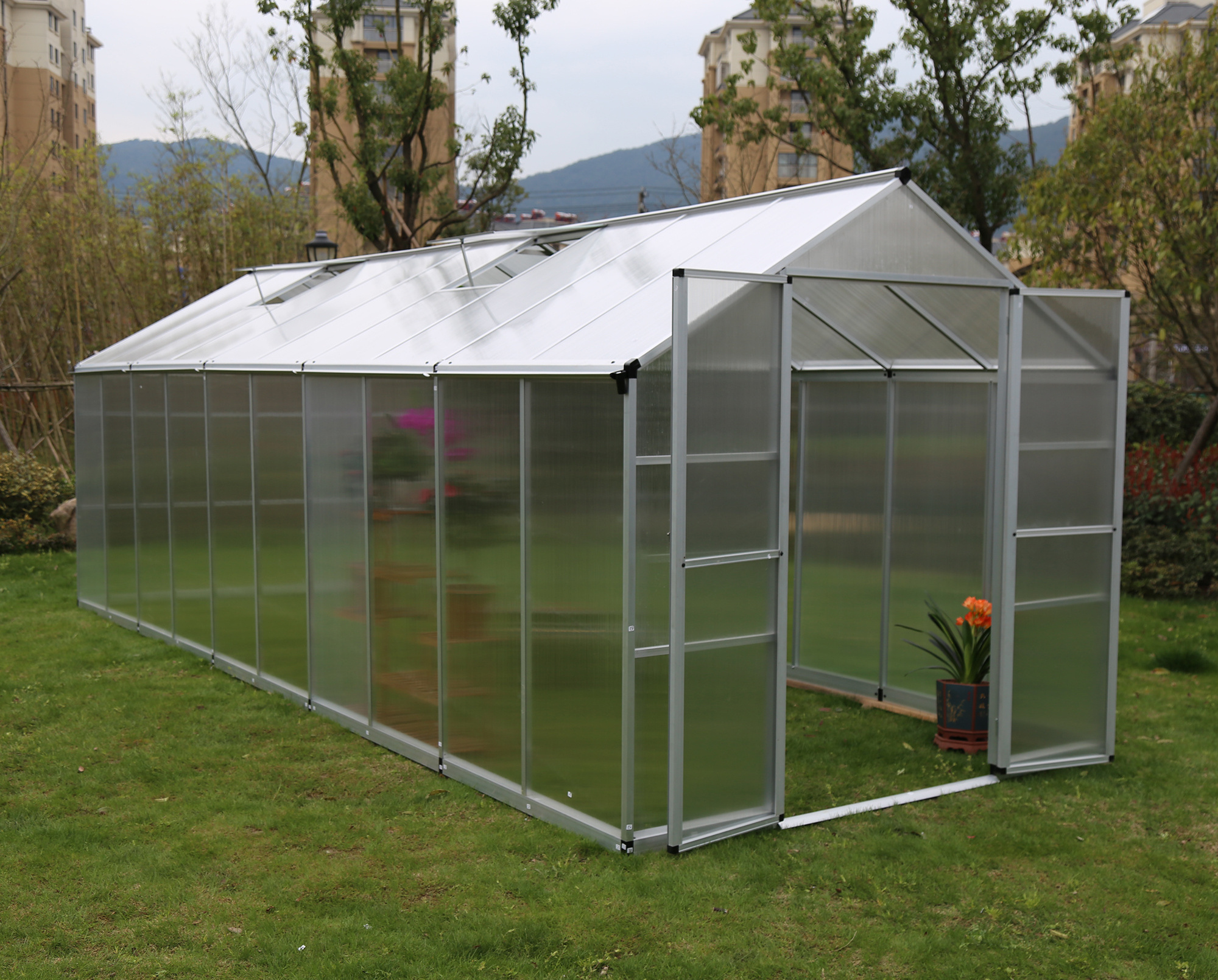 Custom Outdoor Metal Aluminum Frame Green House Backyard Mini Glasshouse Agricultural Commercial Glass Garden Greenhouse