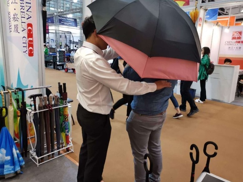 Best-selling backpack couple straight umbrella fiber bone double-layer windproof sunscreen creative long handle umbrella