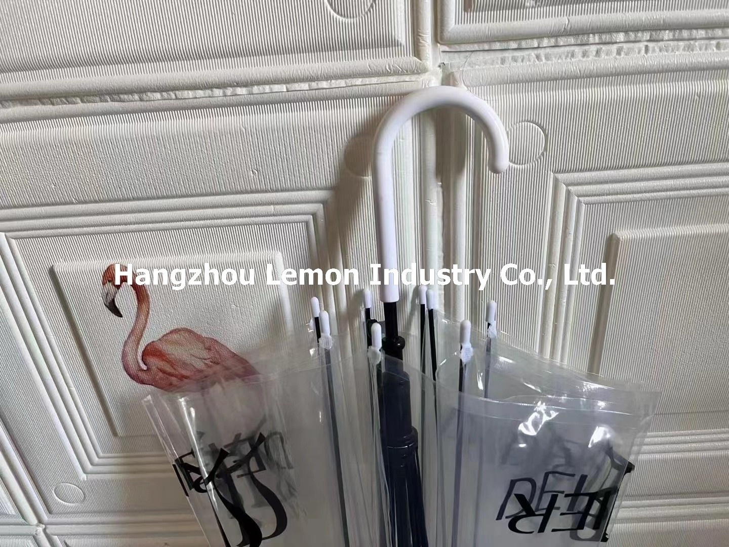 Wholesale Portable Colorful Transparent Umbrella Custom Auto Straight J Handle Parasol Clear Umbrella With Logo