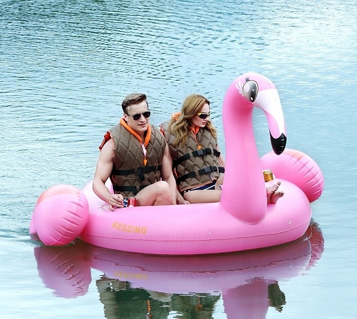 Custom motorized floating lounge inflatable flamingo air mattress pool floating